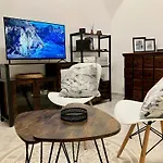 Cozy Medieval Nest Appartement