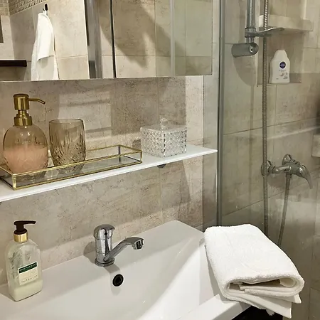 아파트 Cozy Medieval Nest