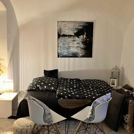 Cozy Medieval Nest Apartment *